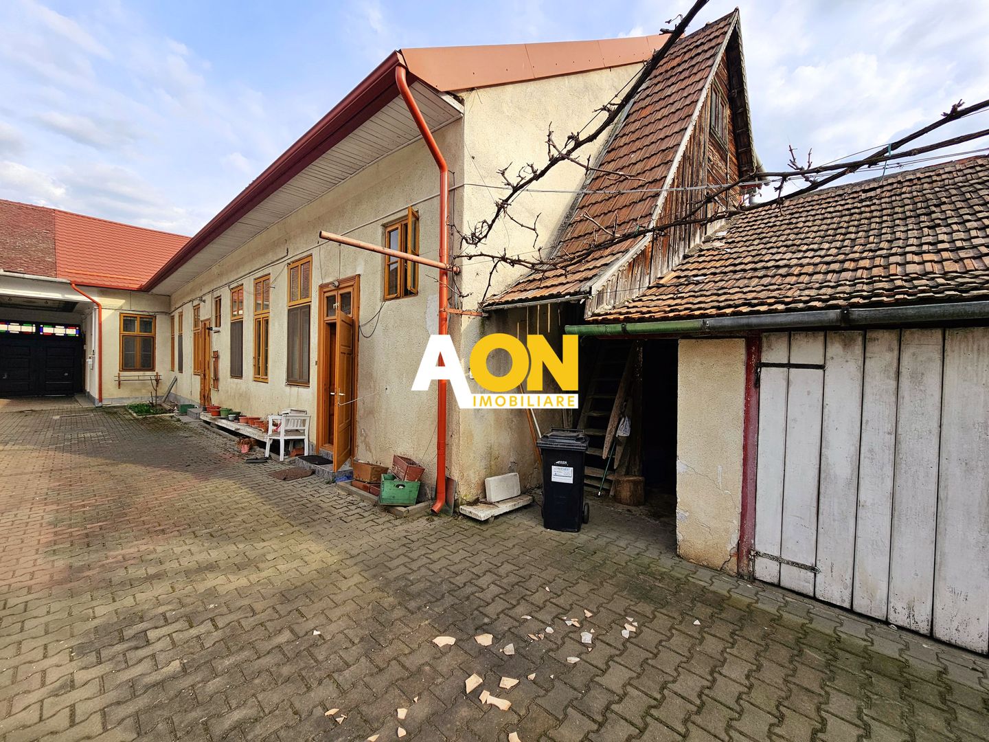 Casa 5 camere, 2 bai, 490 mp teren, Centru, pretabila pentru birouri - Poză 5