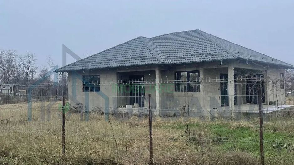 vand sau schimb casa la rosu cu apartamen in Iasi - Poză 5