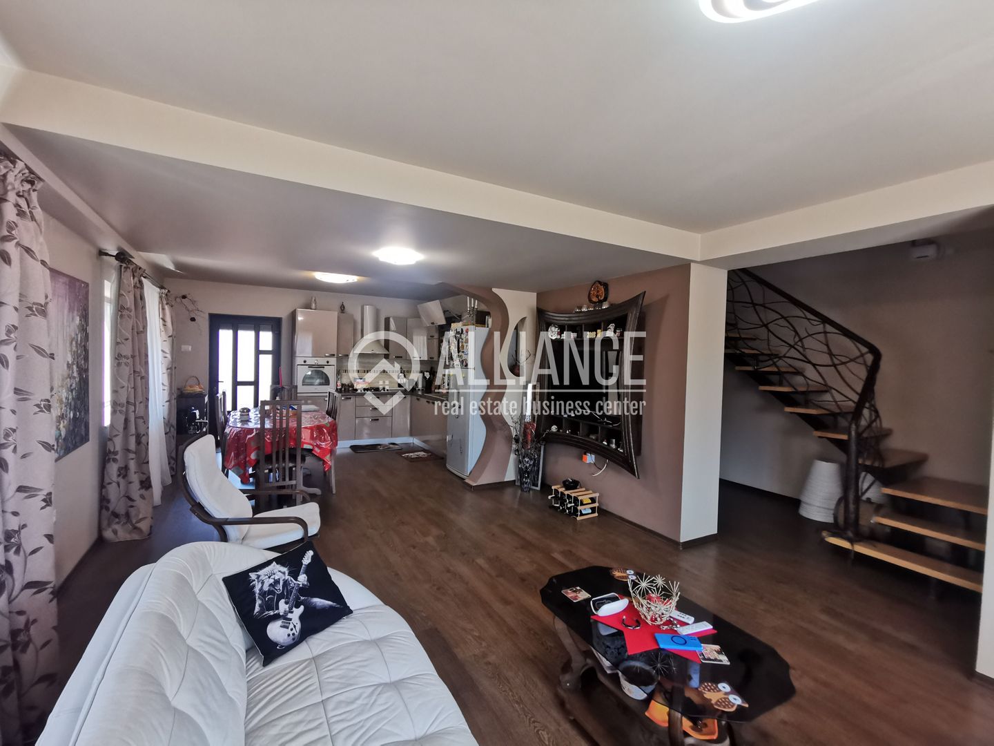 Casă de vânzare în Cumpăna – P+M, complet mobilată și utilată - Poză 3