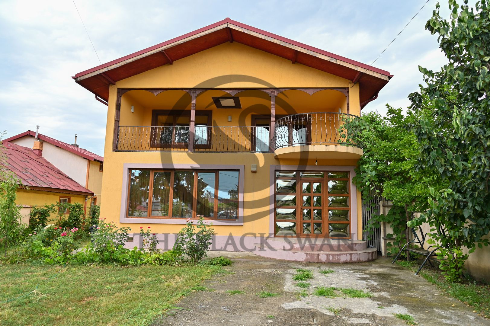 Casa cu 5 camere de vanzare | Teren 930 MP | Bărcănești | Comision 0% - Poză 2