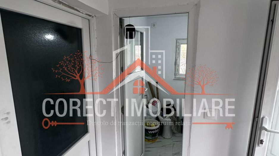 Casa de vanzare - Jelna - - Poză 9