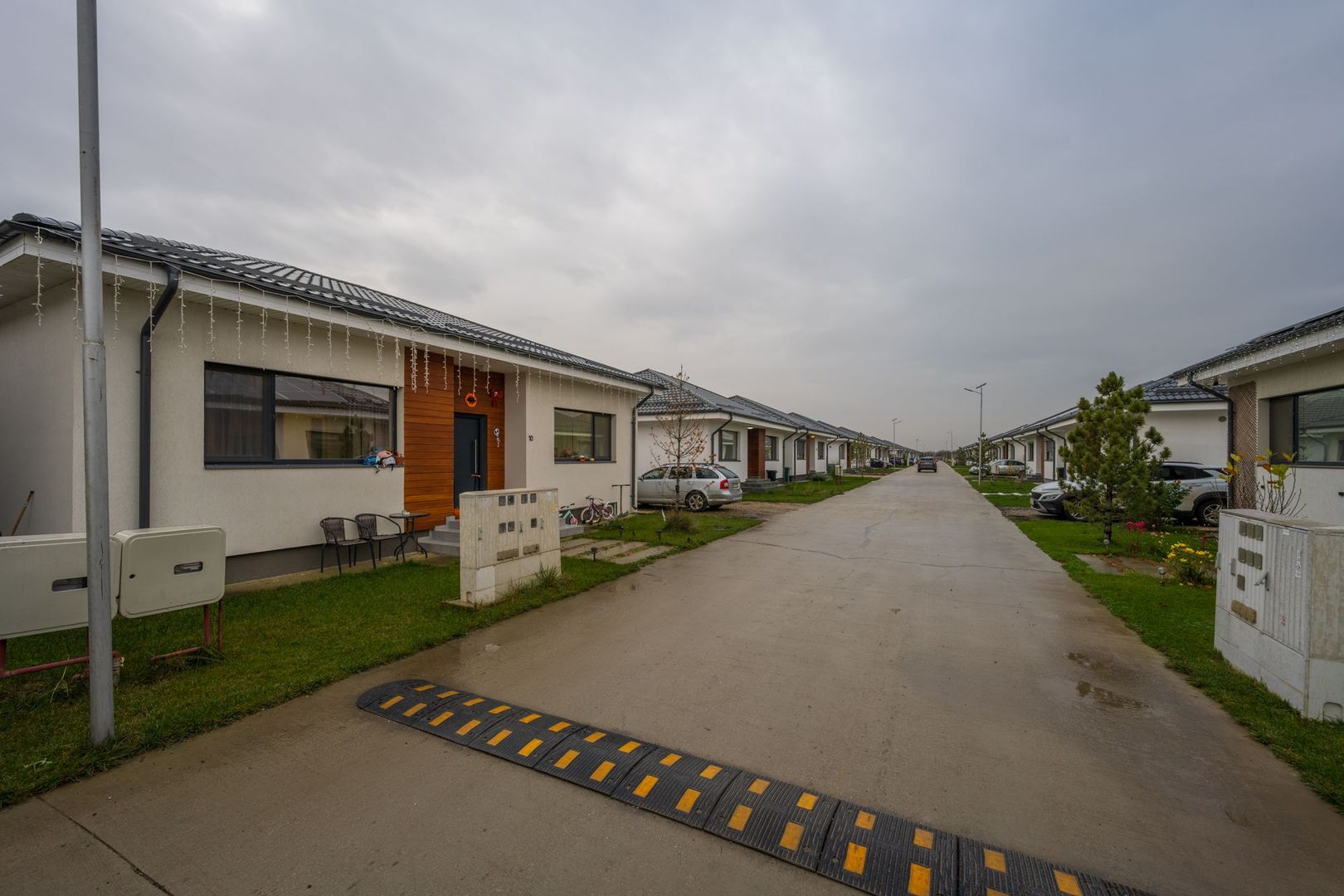 Vila parter mobilata si utilata Tunari - Poză 17