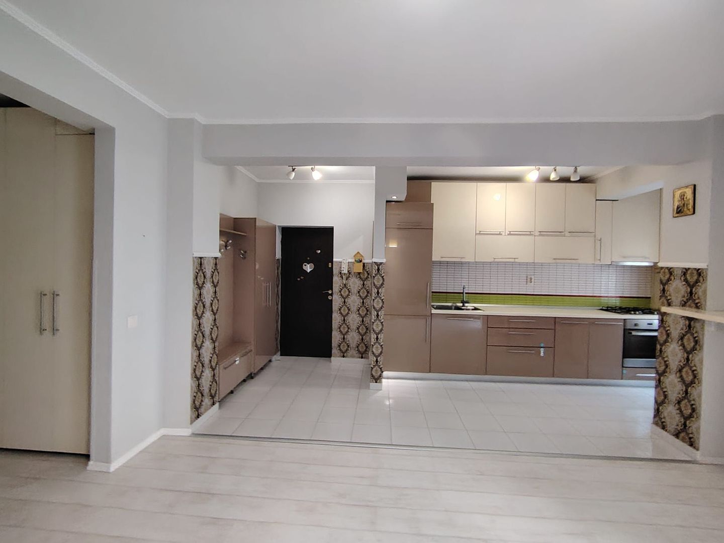 Apartament 2 camere  Cartier Latin Loc de Parcare - Poză 8