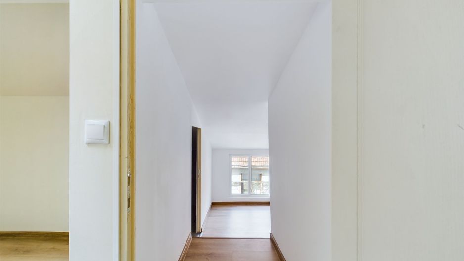 Casă cu 4 camere, renovată, în zona Gării de Nord - Poză 13