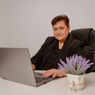 Ileana Istoc - Golden Real Estate