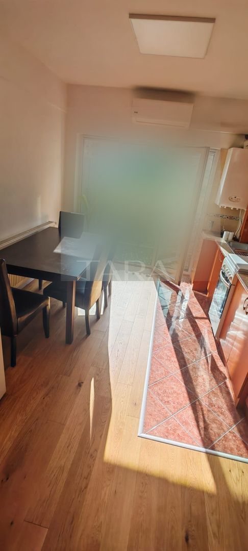 Apartament modern cu 2 camere, balcon și lift. - Poză 3