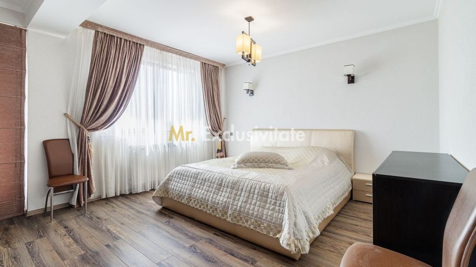 Vila impresionata 550mp util, 300mp teren - Poză 12