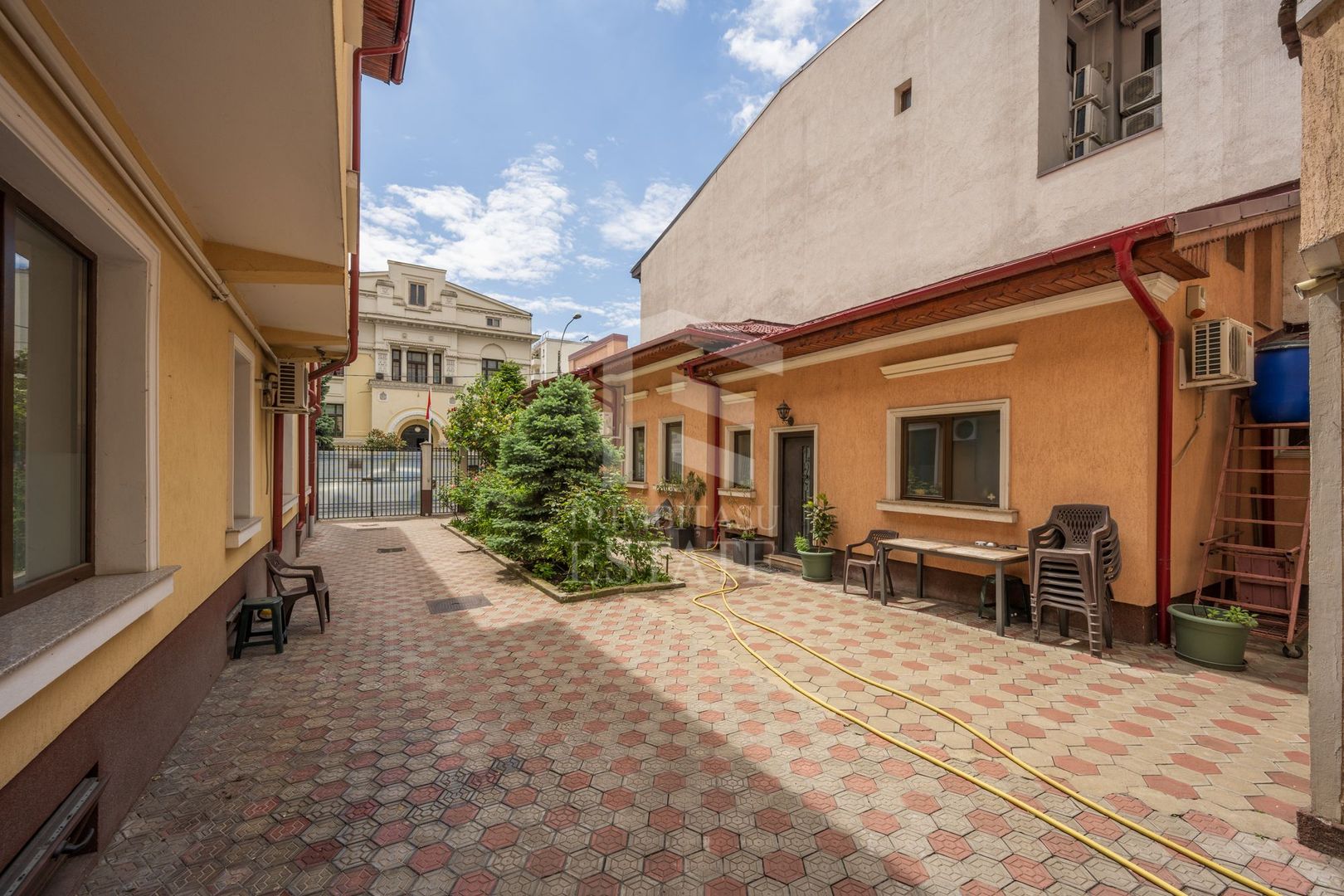 3 IMOBILE - LOT 676 MP - RECONSOLIDATE - ROMANA VICTORIEI - DOROBANTI - Poză 5