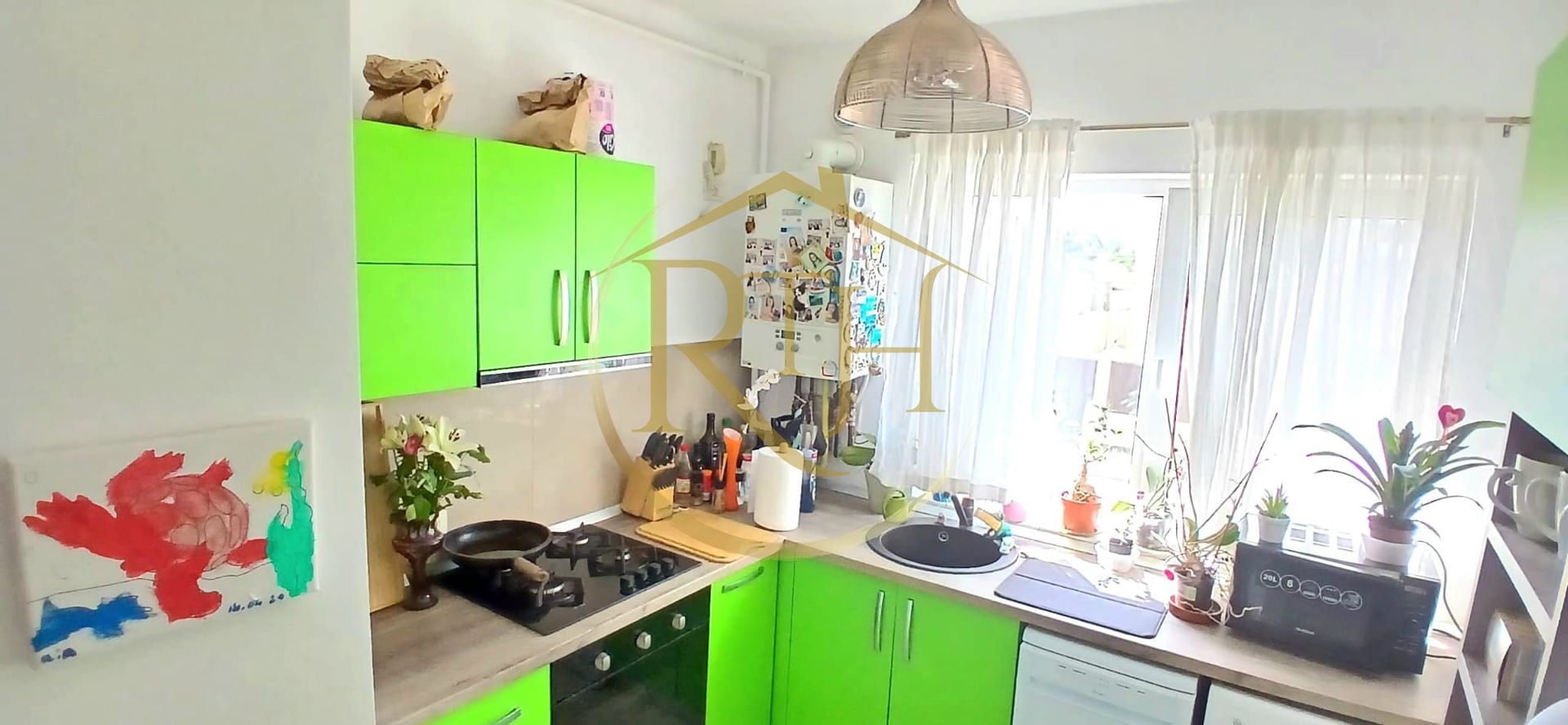 Oferim spre vânzare un apartament deosebit cu 3 camere, în zona Buziașului! - Poză 12