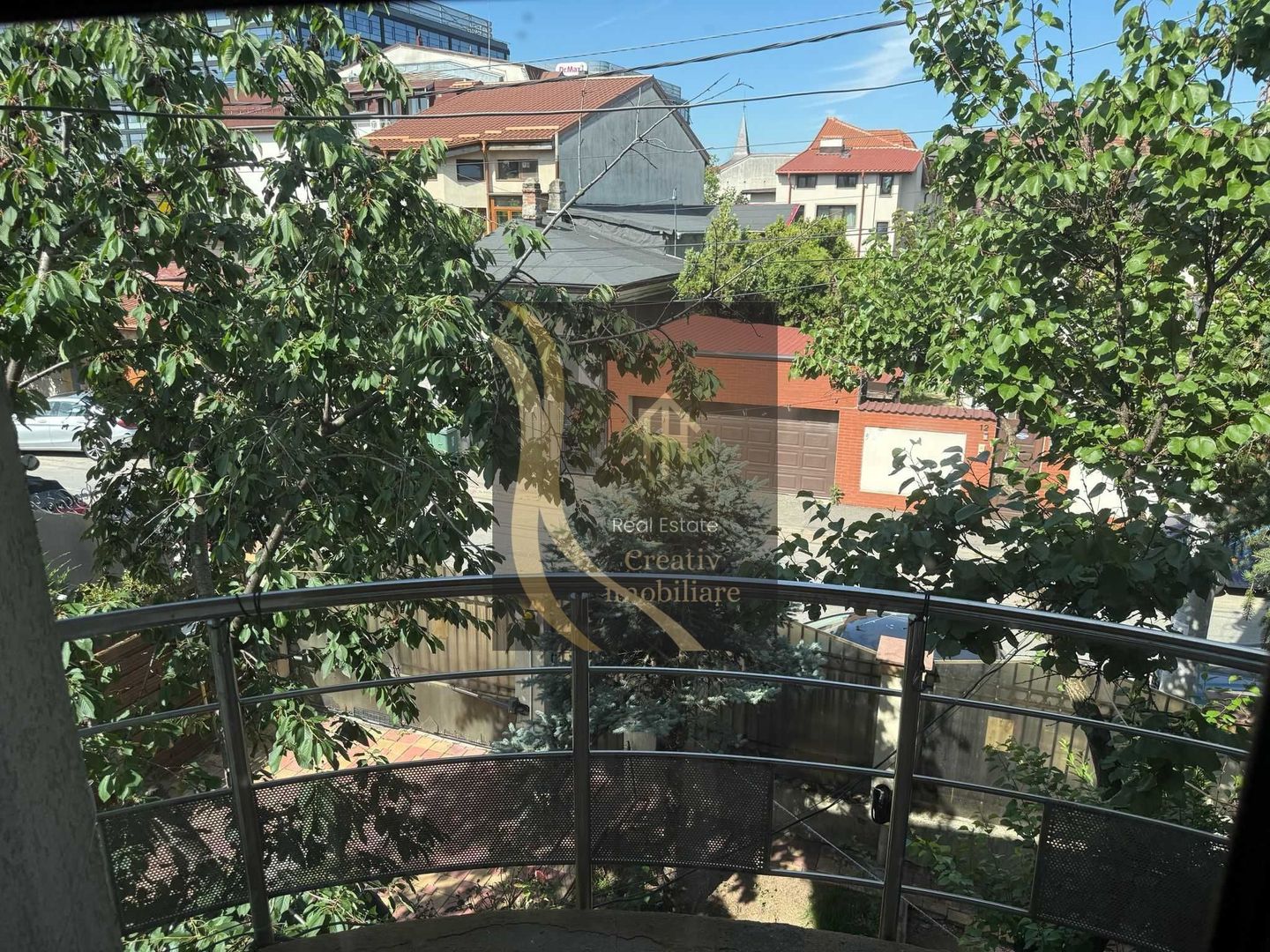 Vila Individuala P+1+M Zona linistita Sector 1 - Poză 4