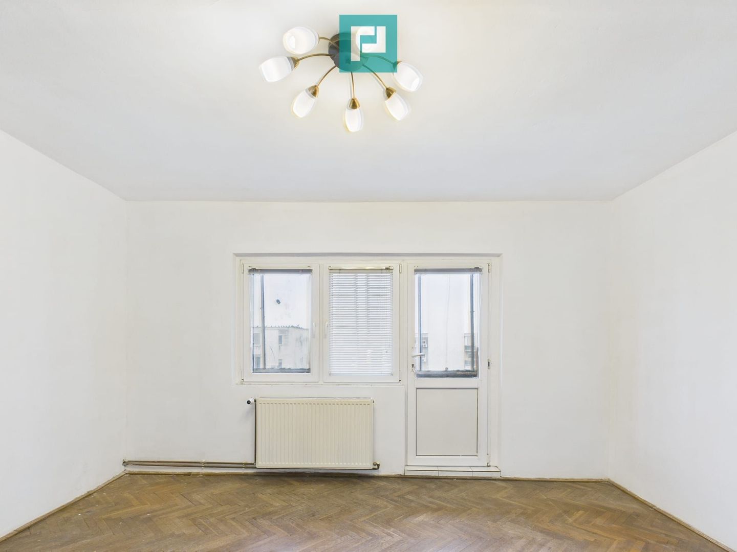 Apartament 3 camere decomandat spațios – Micalaca - Poză 12