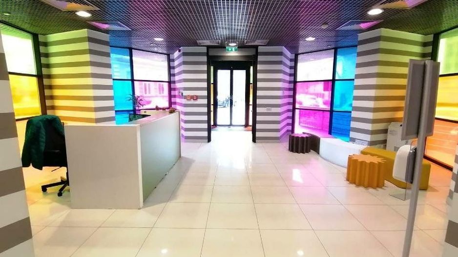 UNIVERSITATE BIROU  213 MP -730  MP - Poză 1