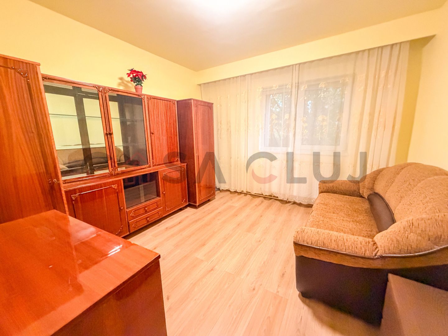 Apartament 2 camere, decomandat, în Zorilor, cu loc de parcare, et 1! - Poză 2