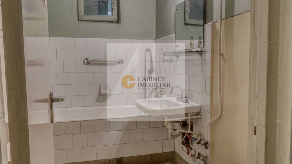 3 Camere - 70MP | Decomandat | 2 Balcoane | 1/9 | M Gorjului la 5 min - Poză 5