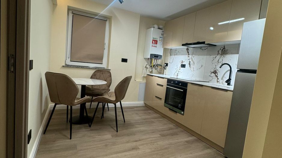 Apartament de Închiriat/Vânzare  I Suceava/Central I 123.000/420Euro - Poză 2