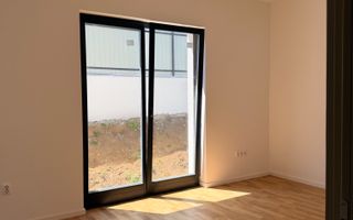 Vilă chalet modern cu perete panoramic de sticlă - Livezeni, Mureș - Poză 12