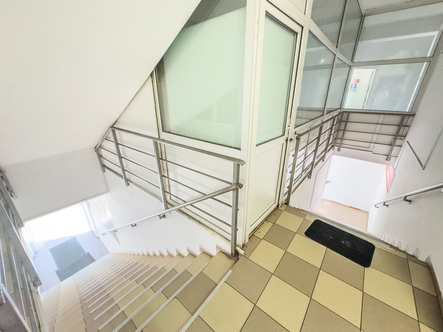 Spatiu Comercial | Piata Gorjului | Vad Exceptional | metrou | 25mp - Poză 8