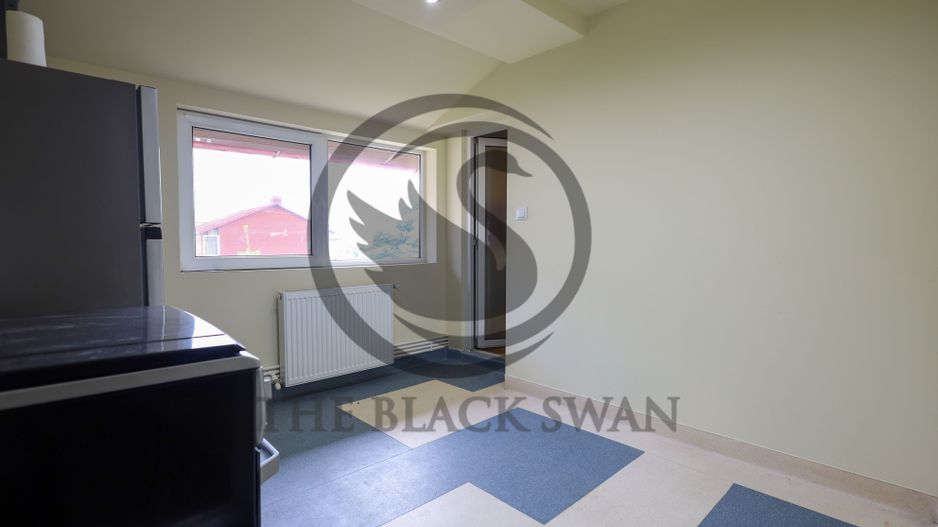 Casa de vanzare 12 camere | 2 constructii - Business, Rezidential | PH - Poză 10