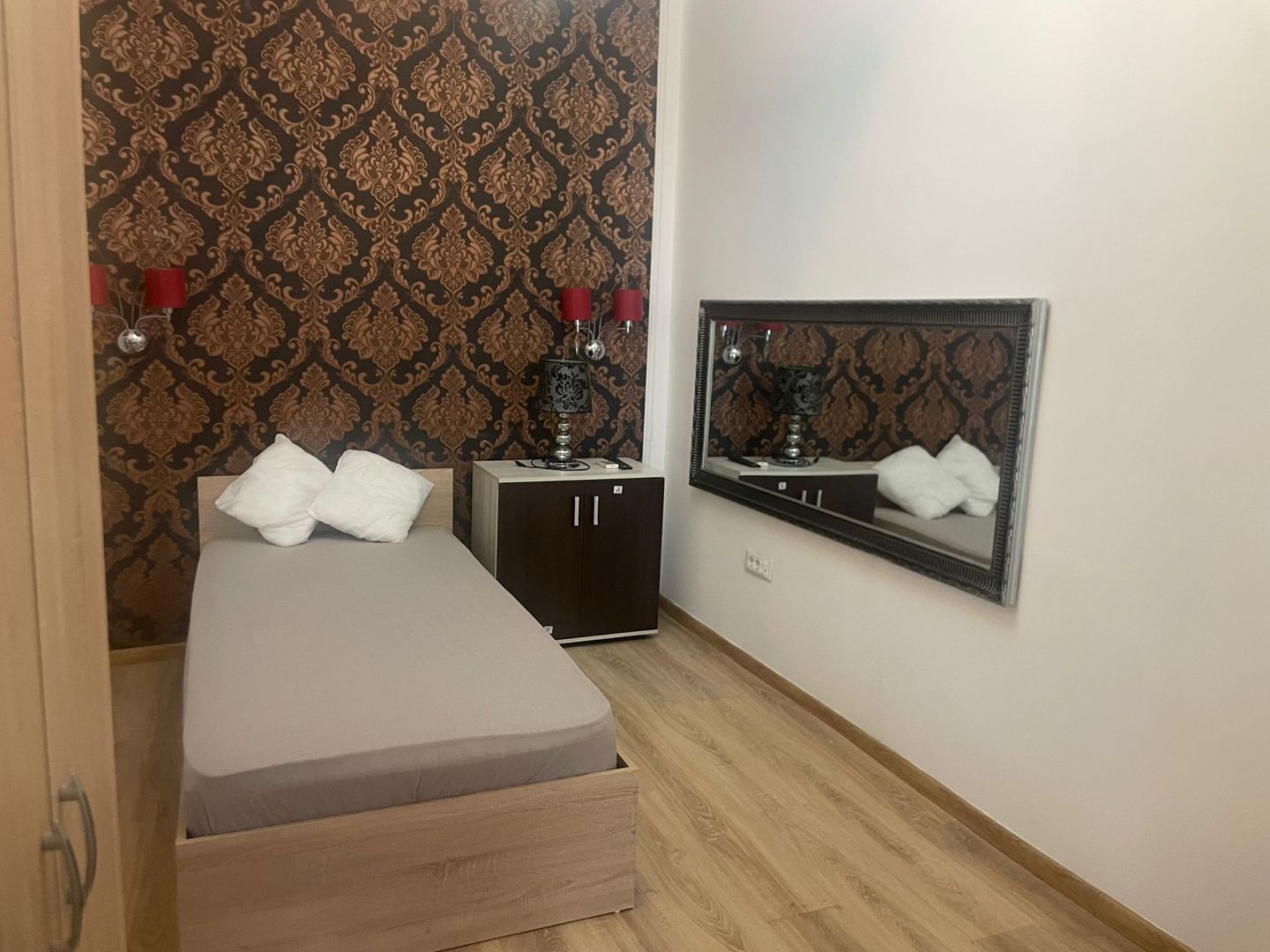 Casa de inchiriat - 200 mp - 6 dormitoare - Str. Tecuci - Poză 22