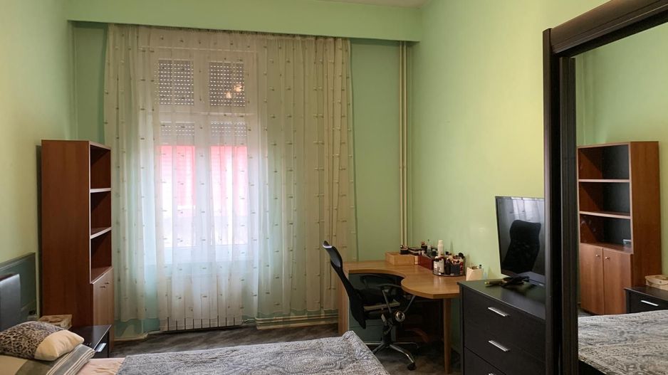 Casa versatila   P+E+M in zona  isorica Sinaia - Poză 7