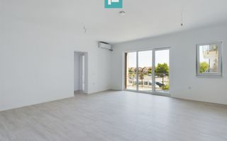 Apartament unicat cu 3 camere în Via Carmina - Poză 3