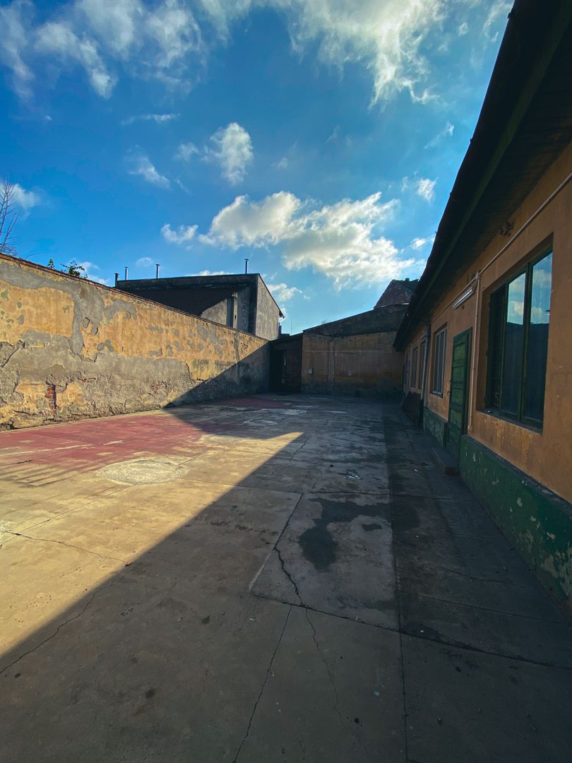 Cladire cu multiple spatii comerciale | P-ta Maria - Sinaia | 1425 MP - Poză 28