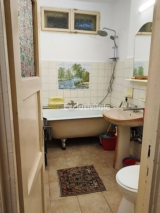 Vânzare apartament 2 camere Central Târgu Jiu etaj 2 - Poză 9