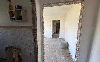 APARTAMENT 3 CAMERE ETAJ 3 CAMPULUNG - Poză 7