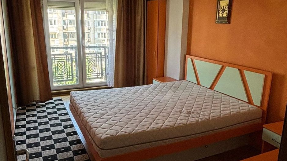 Vanzare Apartament 2 Camere Stradal Bulevardul Decebal - Poză 3