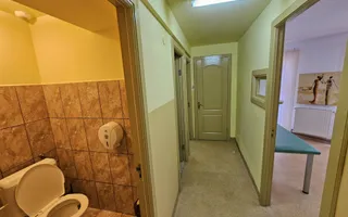 Spatiu comercial pretabil birouri, cabinete medicale, Cetate - Poză 11