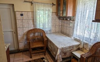 Casa Ghelari, 3 camere, 678mp, baie, buc., termopane, curte si gradina - Poză 8