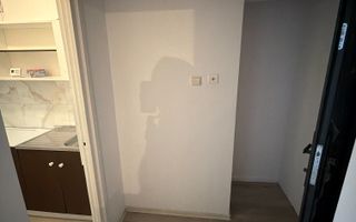 Garsonieră decomandată zona lenin 30 MP str sporturilor - Poză 7