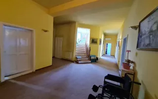 Vila generoasa,destinatii multiple - Poză 30