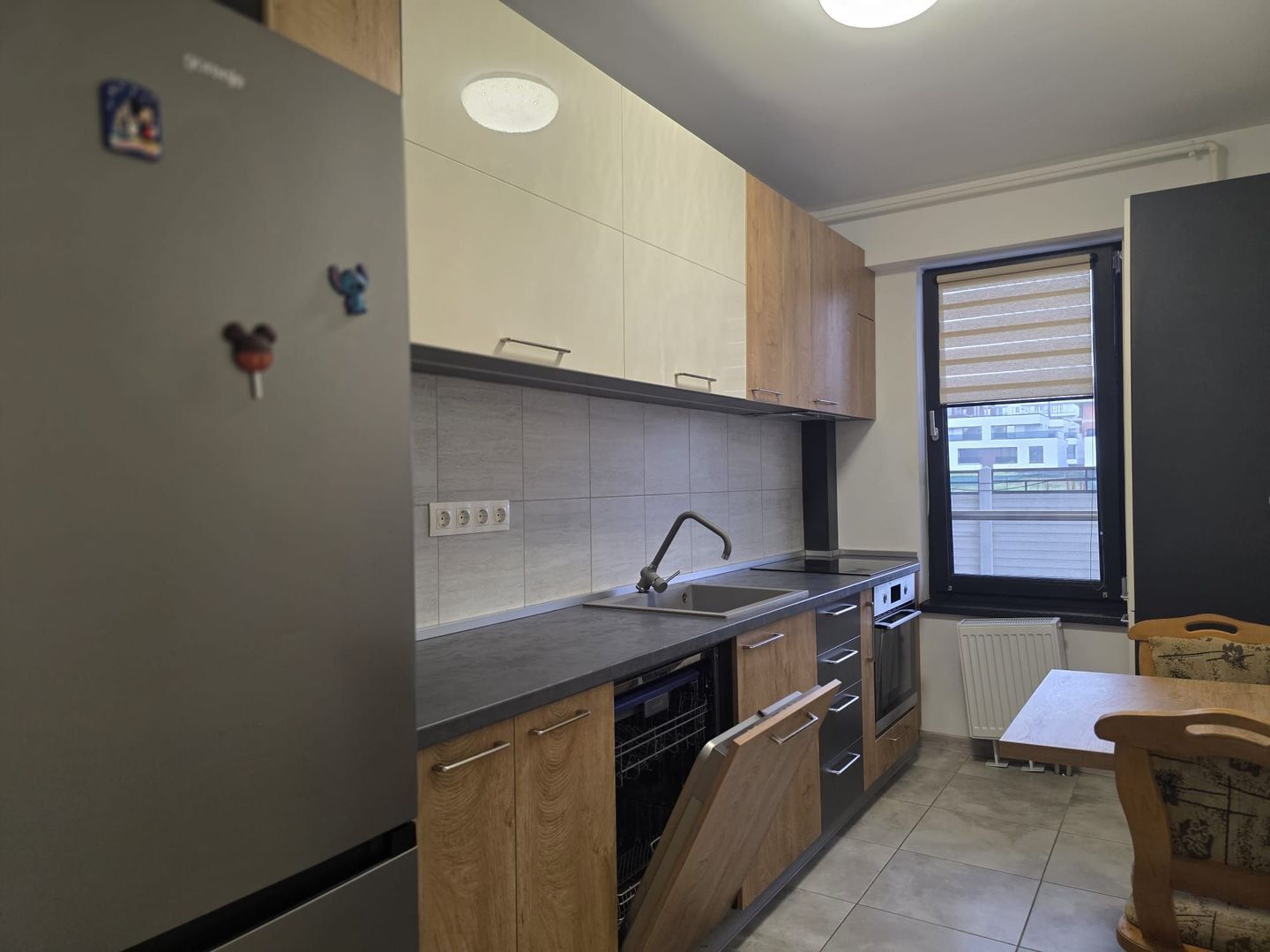 Apartament 3 camere parter si curte 45m  de inchirat Rond OMV Pipera - Poză 7