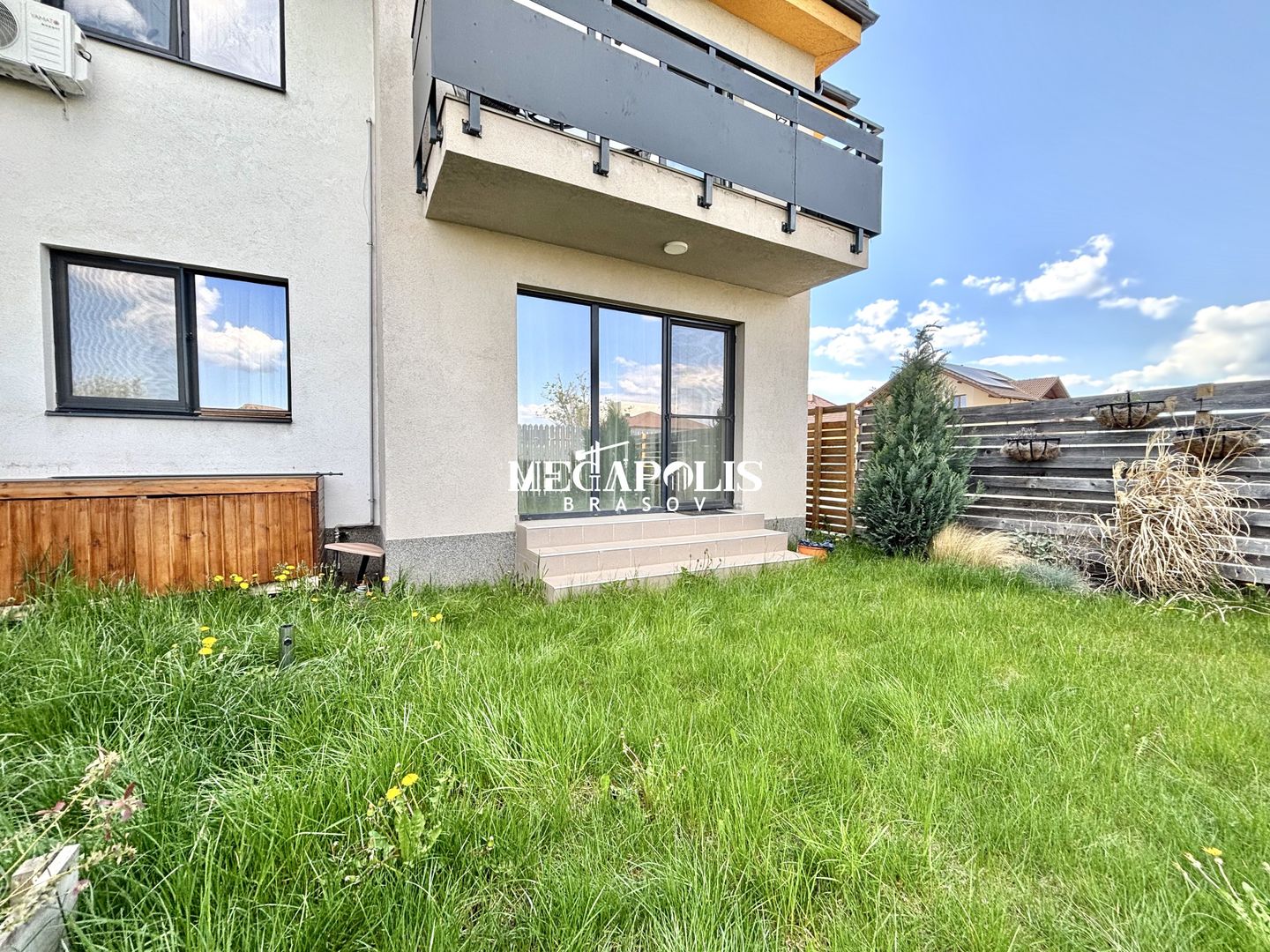 Apartament 3 camere | Parcare | Curte | Pet-Friendly | Ghimbav - Poză 1