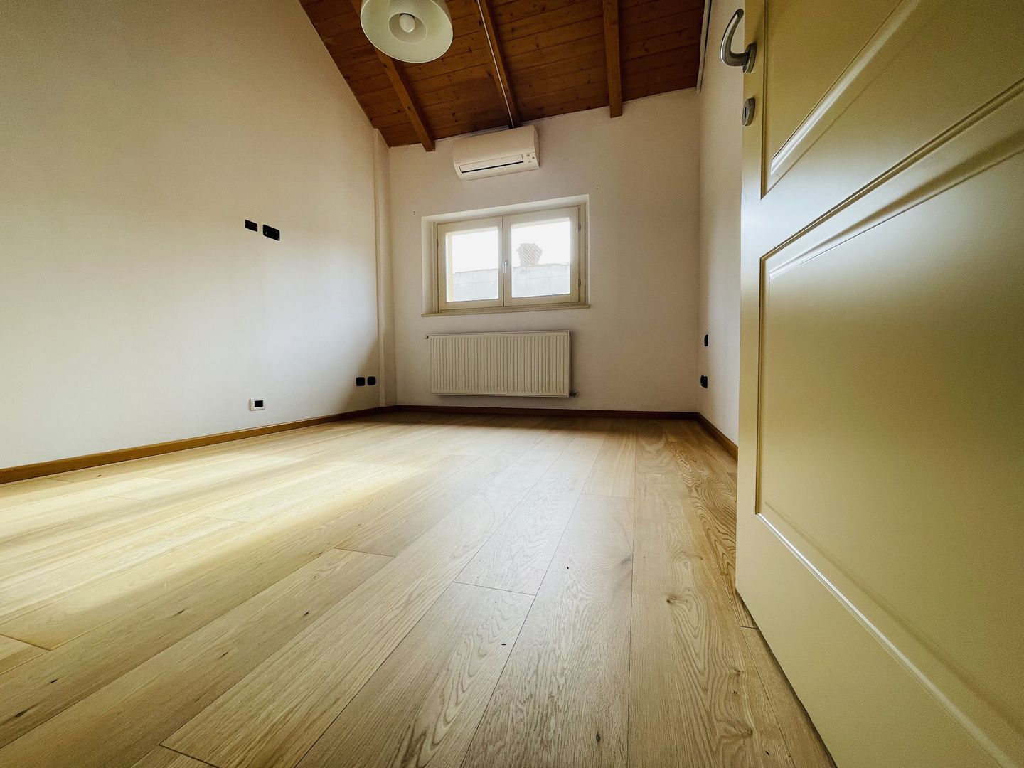 P-ta Unirii - Comision 0% | Apartament 3 camere-113 mp | Imobil 2008 - Poză 28