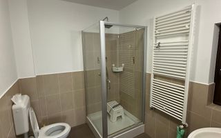 Casă / Vilă cu 4 camere de închiriat în zona Aradului - Poză 6