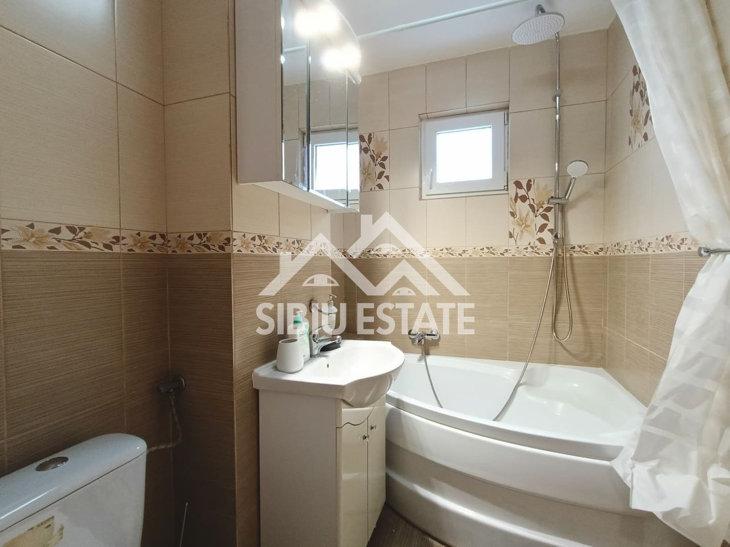 Apartament 3 camere, de închiriat ,Vasile Milea, Sibiu - Poză 8