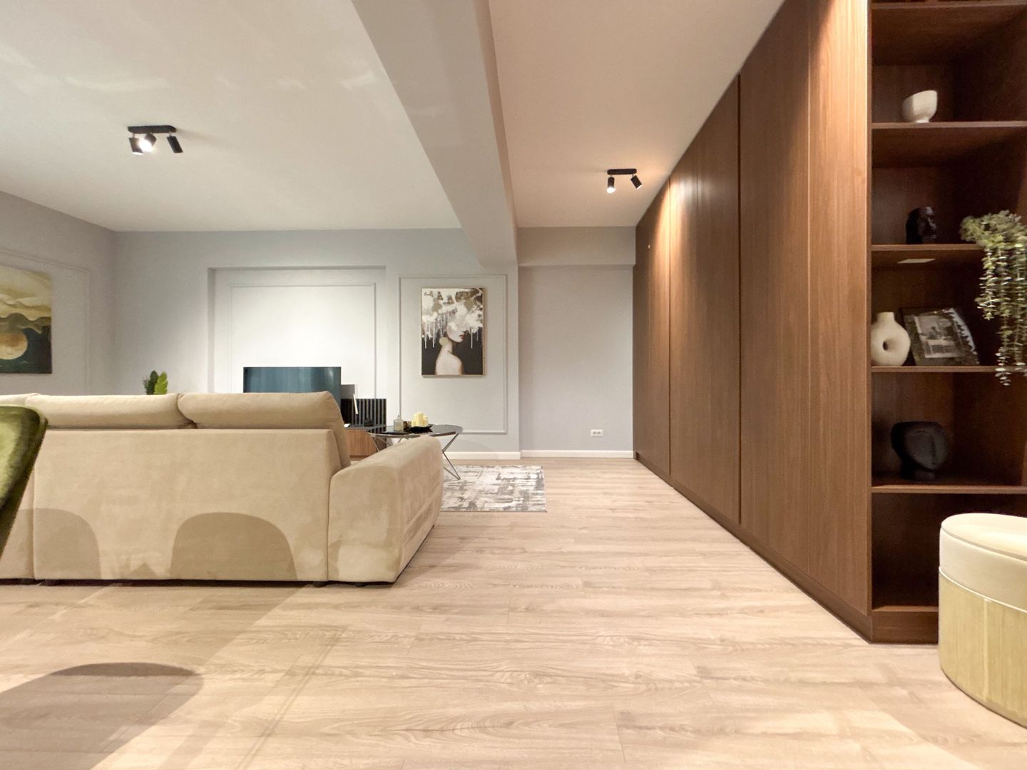 Chirie I Apartament 2 camere | 68 mp + 11 mp balcon | Parcare - Poză 10