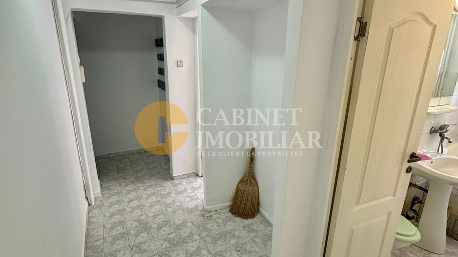 2 Camere - Etaj 1 - Zona Alexandru - Liceul Miron Costin - Poză 3