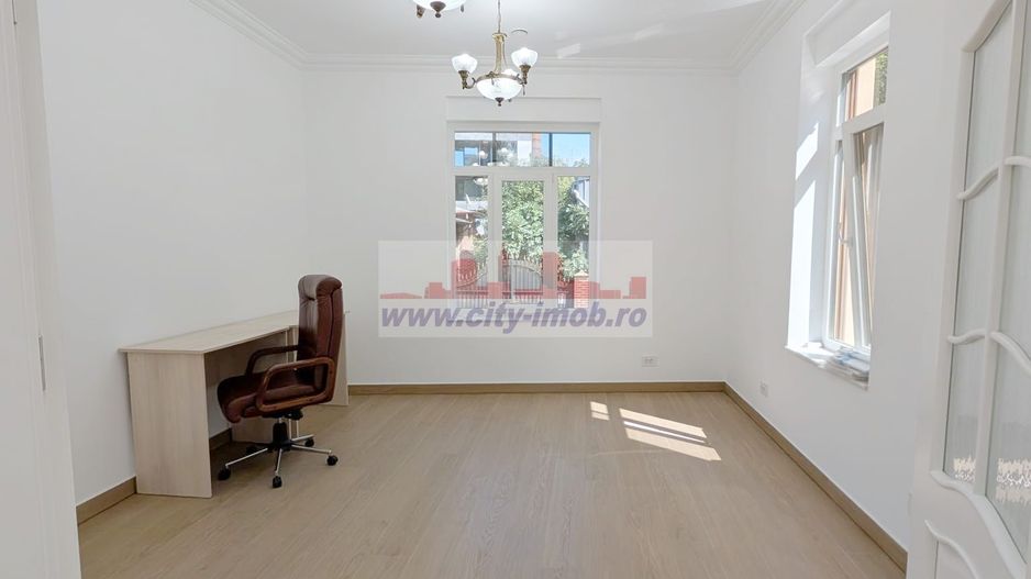 Inchiriere casa 5 camere,  Piața Victoriei,  Renovata 2025 - Poză 4