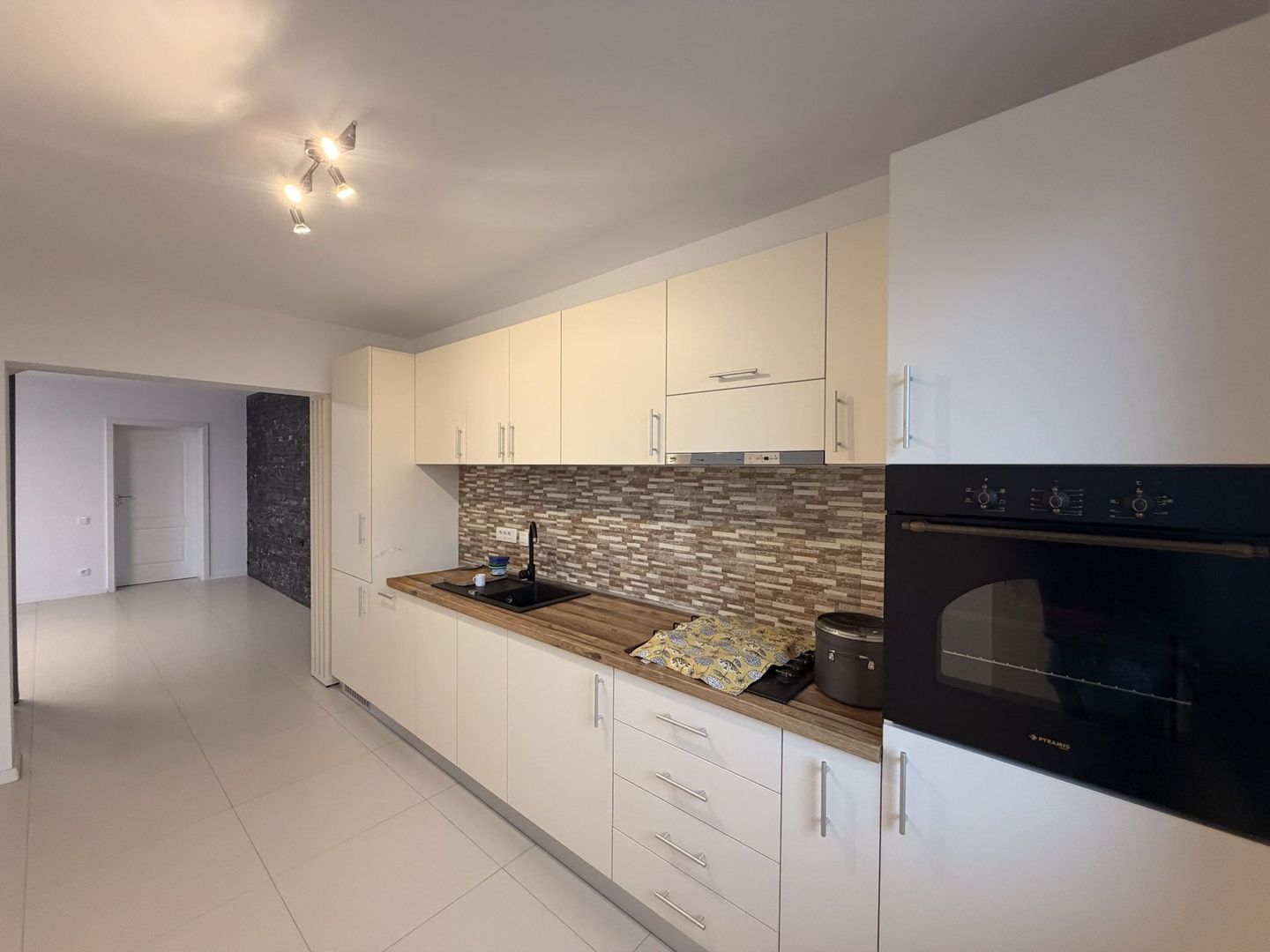 🏡 Casă de închiriat Chitila – construcție modernă (2020) - Poză 12