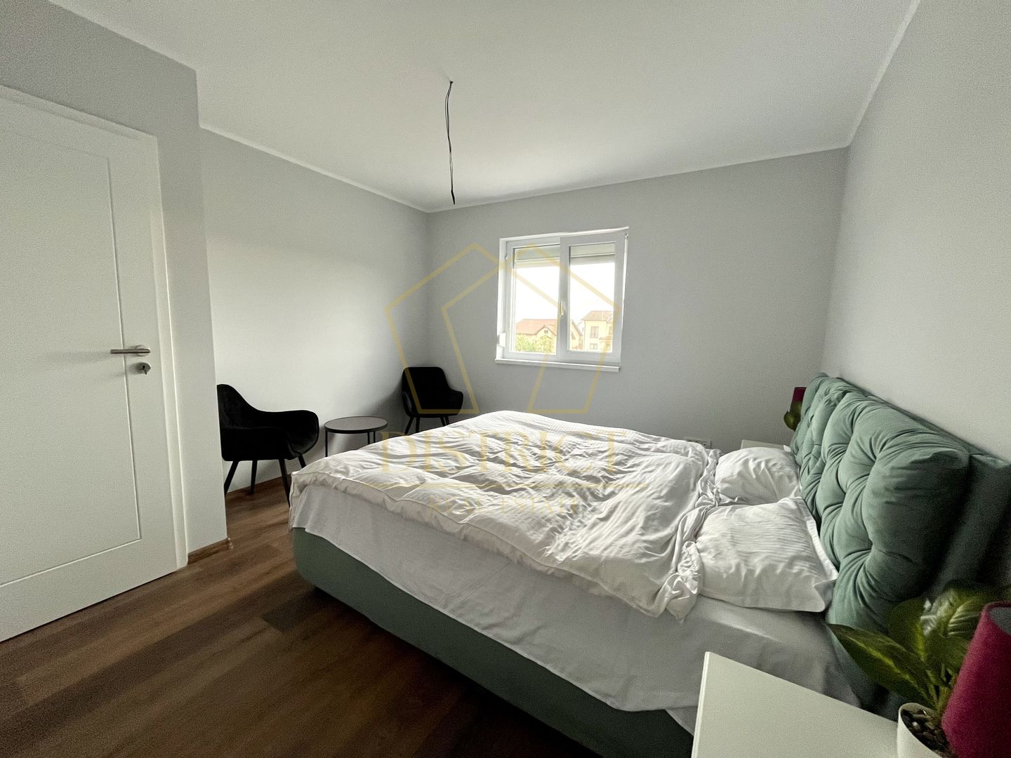 Duplex deosebit cu 5 camere despartit prin camera tehnica | Mosnita Noua - Poză 10