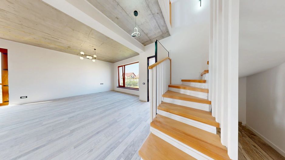 Vila cu stil in Izvor-Tarlungeni - Poză 5