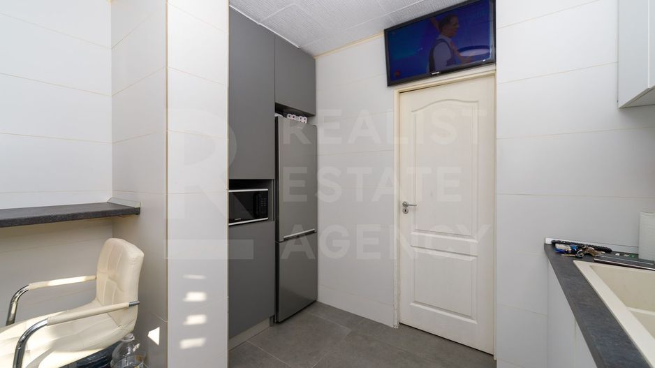 Vânzare, apartament, 3 camere, zona Drumul Taberei - Poză 4
