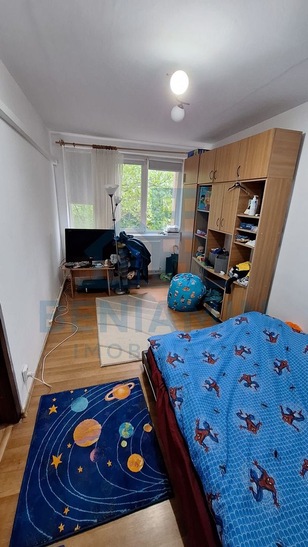 Apartament decomandat 2 camere Rovine Dezrobirii etaj 3 - Poză 4