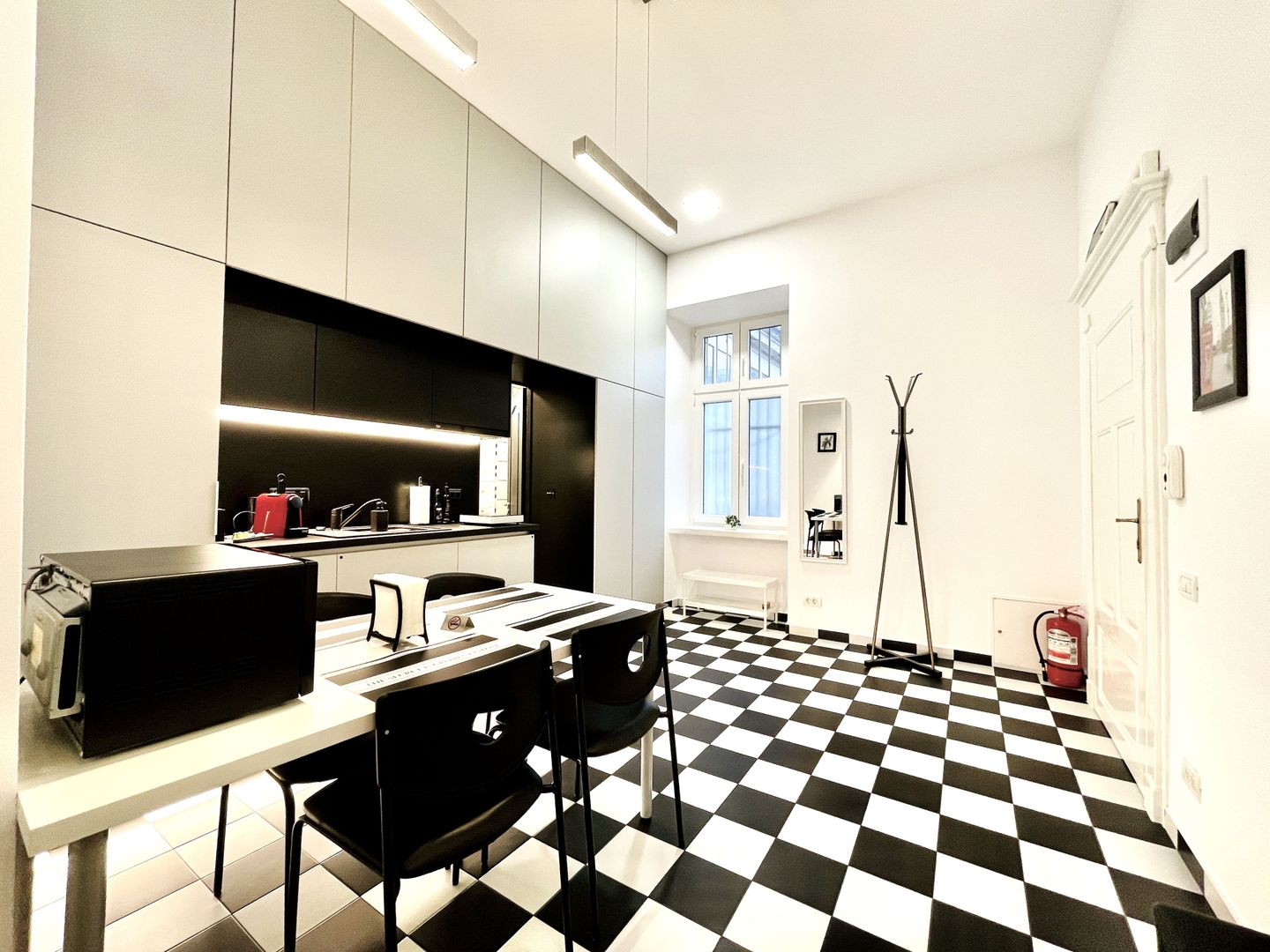 Studio generos in Piață Libertății - 52 mp - renovat - Poză 13