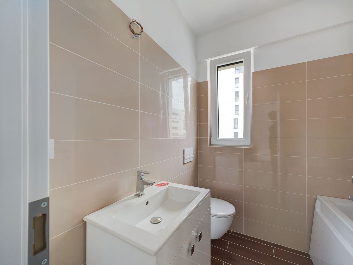 Spațiu comercial în imobil nou zona Hornbach - Poză 5