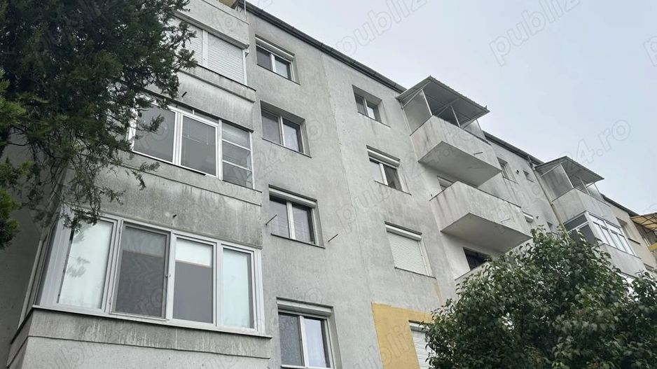 BRASADAS vinde ap 2 cam CARAMIDA etaj 4/4 Solidarității. - Poză 2