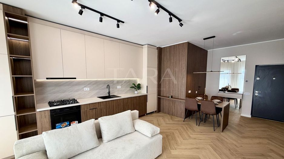 Apartament premium 2 camere, dressing, balcon, parcare subterana. - Poză 1